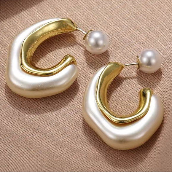Contemporary Abstract Pearl Earrings - Picture 2 of 14